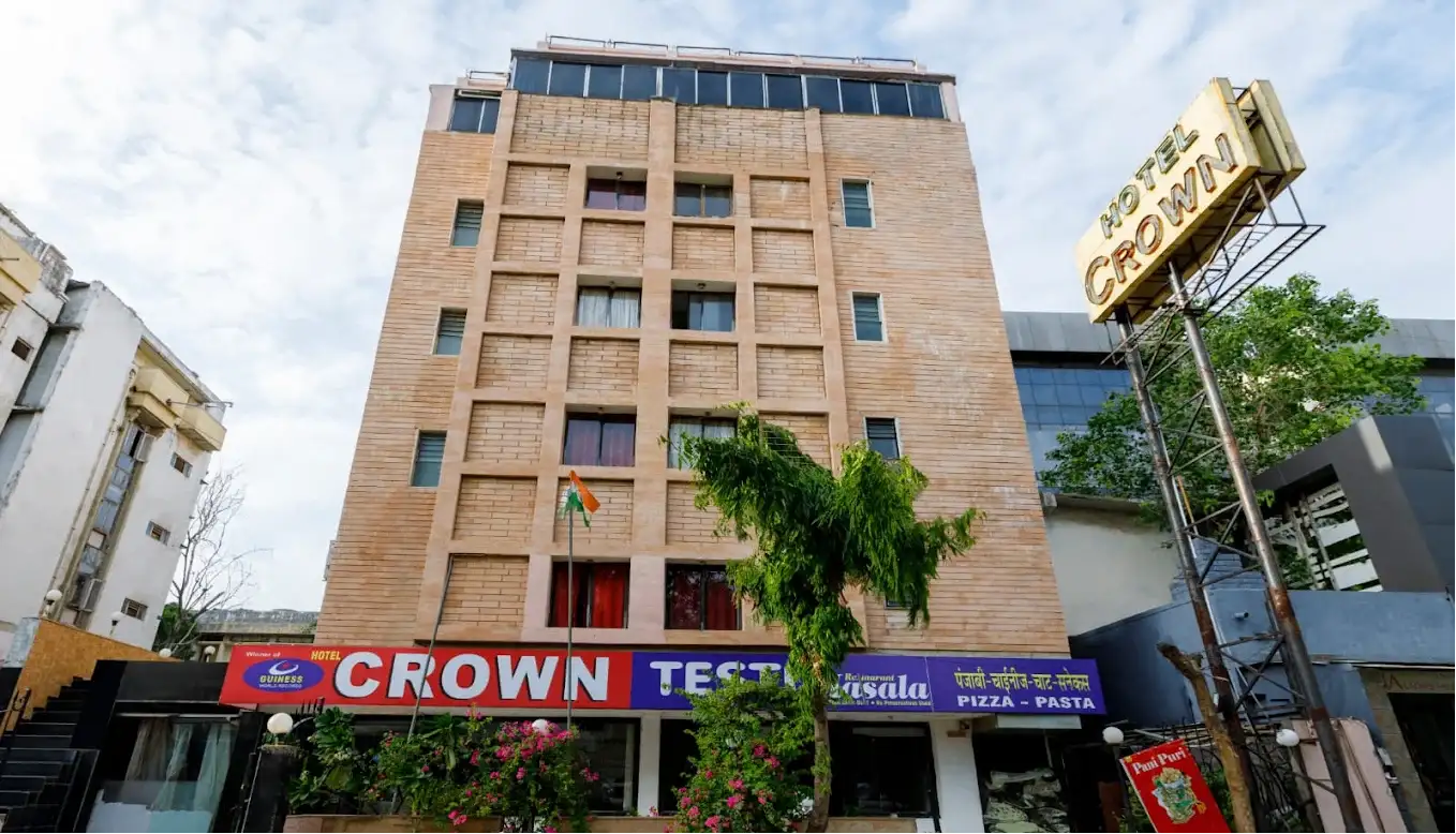 Hotel Crown